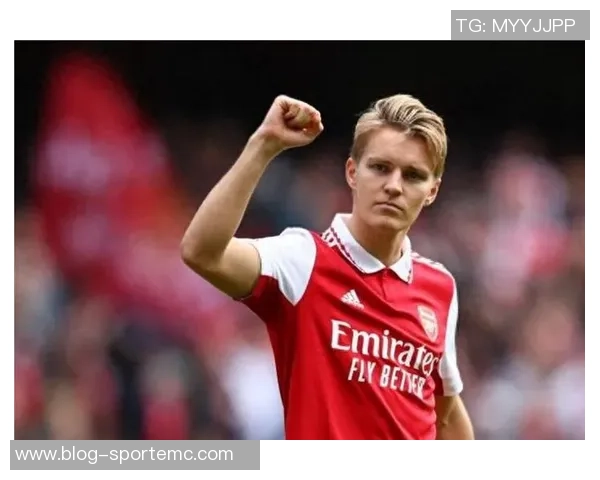 阿森纳庆祝厄德高27岁生日出战211场贡献41球40助 阿森纳庆祝厄德高27岁生日出战211场贡献41球40助